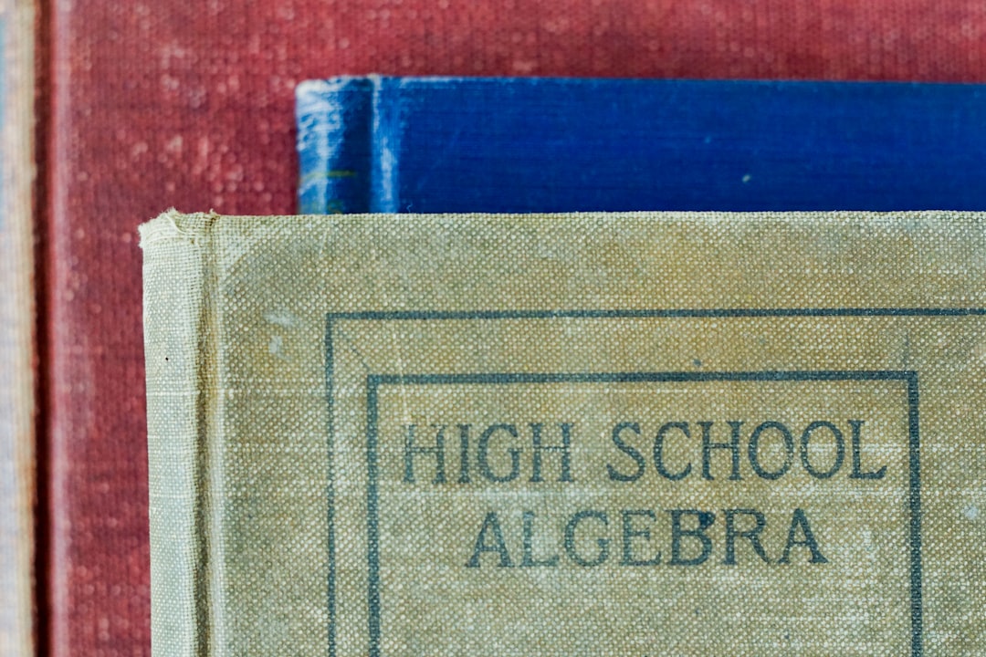 découvrez comment choisir l'école idéale pour un enfant avec tdah, en tenant compte de ses besoins spécifiques et en favorisant son épanouissement scolaire.