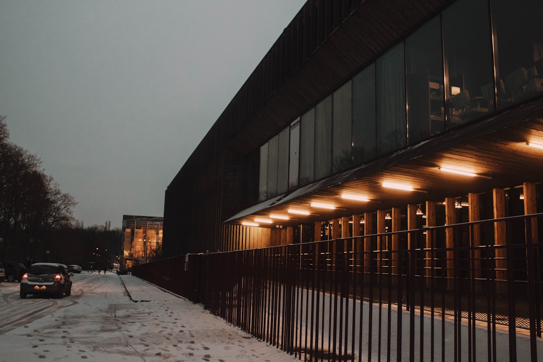 découvrez notre lycée spécialisé en architecture, offrant une formation innovante et créative pour préparer les architectes de demain.