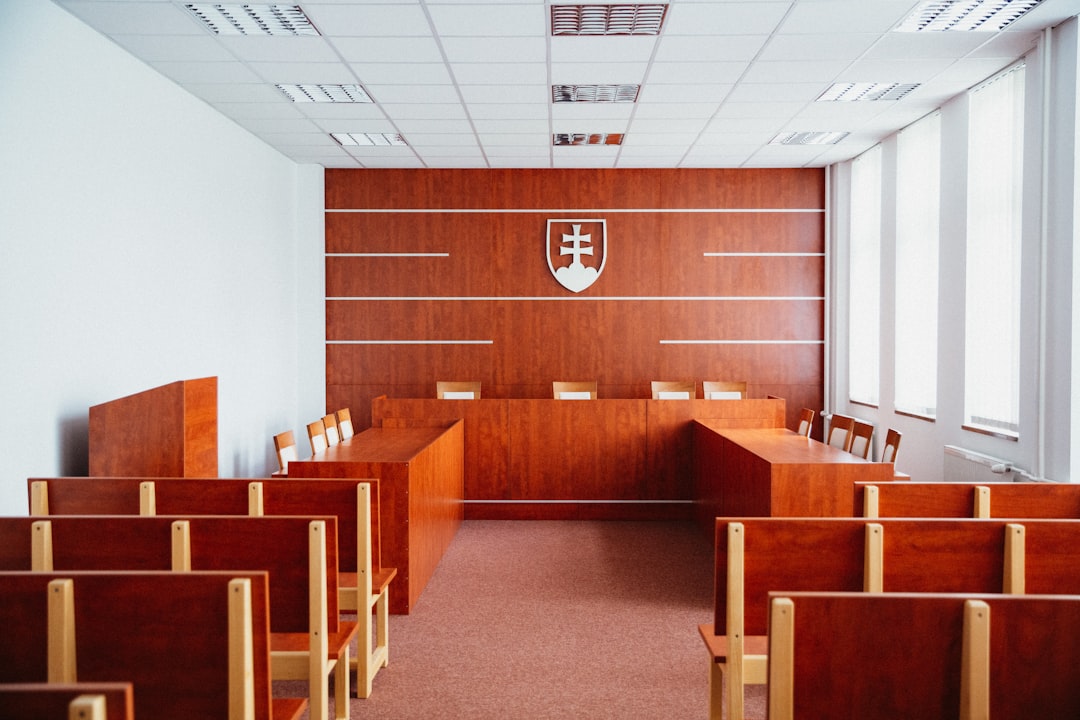 découvrez comment devenir un officier judiciaire : guide complet sur les qualifications, les responsabilités et le parcours professionnel.