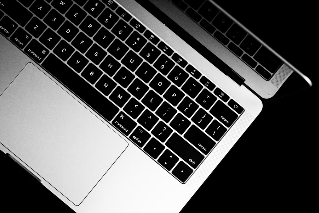 explorez les études en cybersécurité pour maîtriser la protection des systèmes informatiques, prévenir les cyberattaques et sécuriser les données sensibles dans un monde numérique en constante évolution.