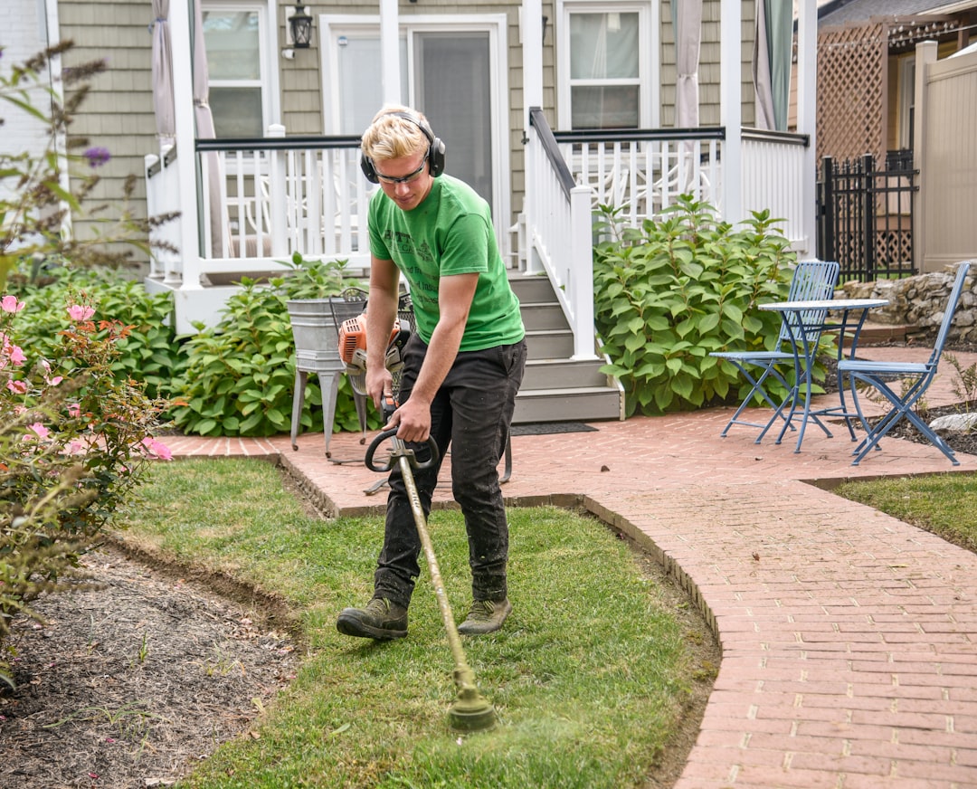 découvrez nos conseils et astuces de jardinage pour entretenir votre jardin avec soin. devenez un expert jardinier grâce à nos guides pratiques et nos idées inspirantes.