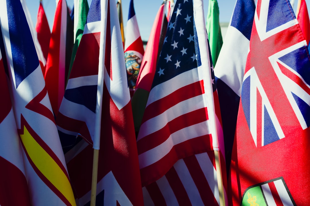découvrez nos programmes en études des relations internationales, alliant analyse politique, économique et culturelle pour comprendre les enjeux mondiaux.