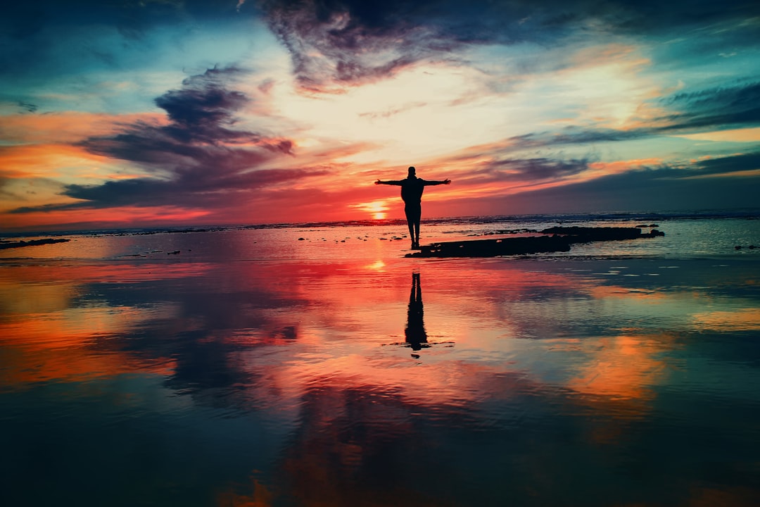 découvrez comment un life coach peut vous aider à atteindre vos objectifs personnels et professionnels, à développer votre potentiel et à surmonter les obstacles pour une vie plus épanouie.