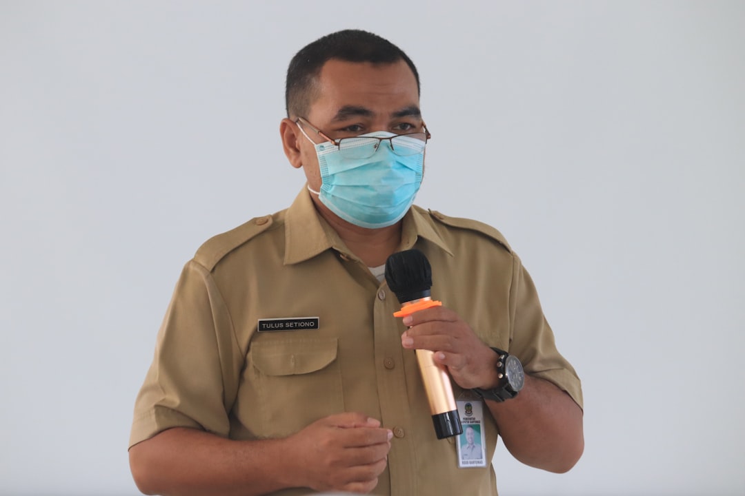 formation secrétaire médical : développez vos compétences administratives et médicales pour assister efficacement les professionnels de santé.