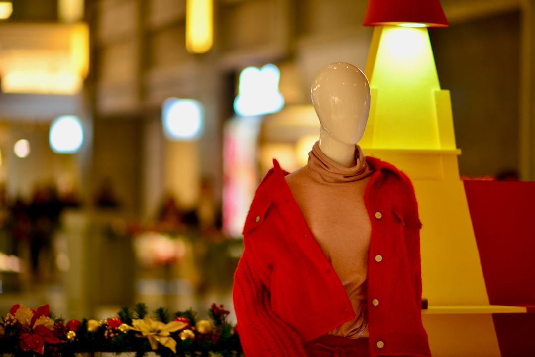 découvrez le métier de mystery shopper : rôle, missions, avantages et conseils pour devenir client mystère et évaluer la qualité de service des entreprises.