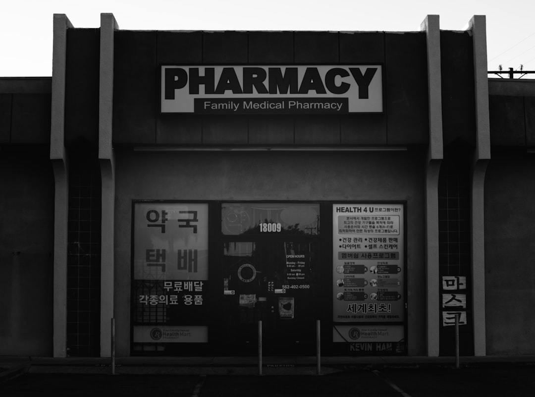 découvrez tout sur la formation des pharmaciens : cursus, compétences acquises et débouchés professionnels dans le domaine de la pharmacie.