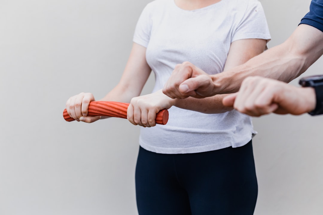 découvrez les bienfaits de la physiothérapie pour soulager vos douleurs, améliorer votre mobilité et favoriser votre rétablissement grùce à des techniques adaptées et personnalisées.