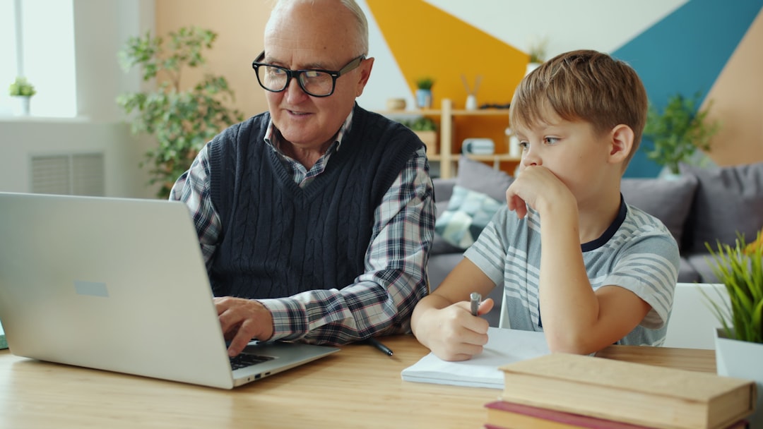 découvrez comment transférer facilement votre inscription scolaire vers un nouvel établissement grâce à notre guide étape par étape sur le changement d’école.