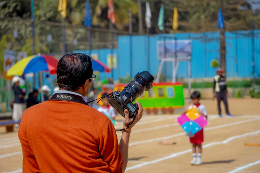 découvrez la carriÚre de journaliste sportif : missions, compétences requises et opportunités dans le domaine passionnant du sport.