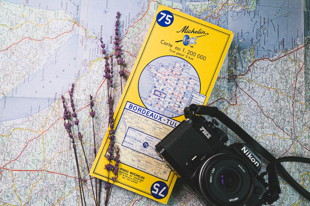 organisez vos voyages facilement avec notre travel planner : planification d'itinéraires, gestion des réservations et conseils personnalisés pour des vacances inoubliables.